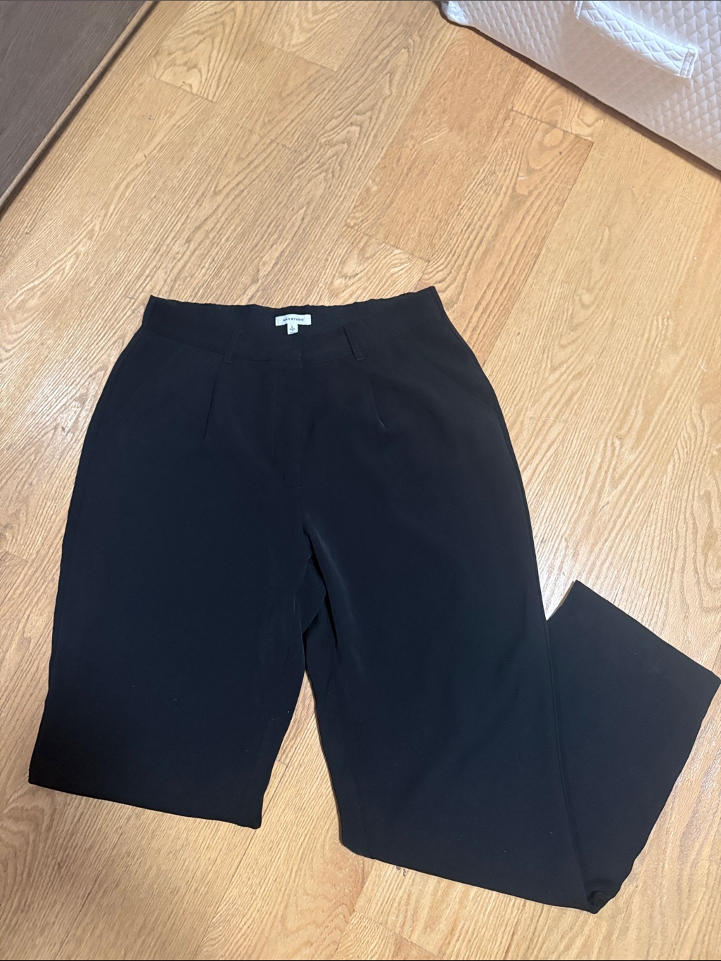 Black Women’s Straight-Leg Pants